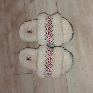 Ugg cozetta Sherpa slides